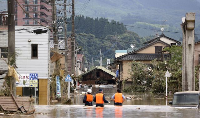 Ιαπωνία : Συνεχίζονται οι έρευνες μετά τις πλημμύρες -Απίστευτη τραγωδία σε οίκο ευγηρίας