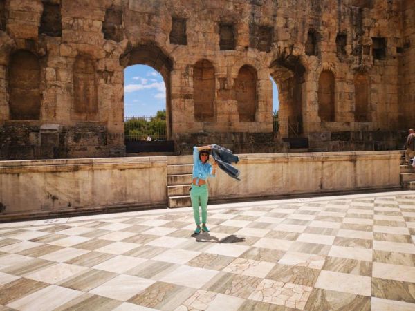 Ο «ανθηρός κήπος» της Μonika για πρώτη φορά στο Ηρώδειο