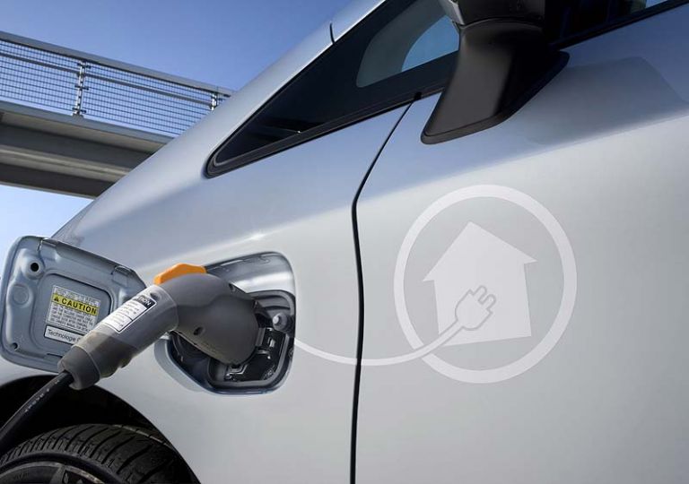 Αυξάνεται στο 20% η επιδότηση για τα ηλεκτρικά αυτοκίνητα έως €30.000