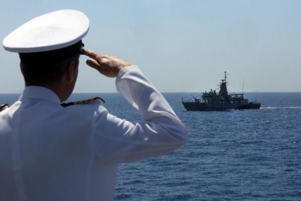 Παχιά λόγια και άσφαιρα πυρά