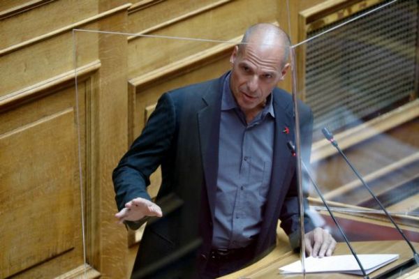 Βαρουφάκης : Η ΕΚΤ να δίνει 2.000 ευρώ σε κάθε πολίτη έως το τέλος της πανδημίας