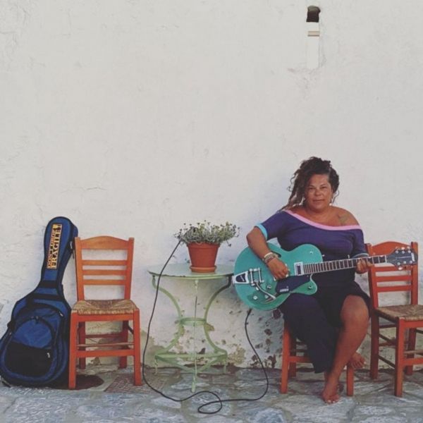 Η Ματούλα Ζαμάνη επιστρέφει με δεύτερη συναυλία στο Θέατρο Βράχων