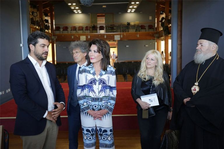 Ελλάδα 2021 : Στην Κρήτη η Γιάννα Αγγελοπούλου