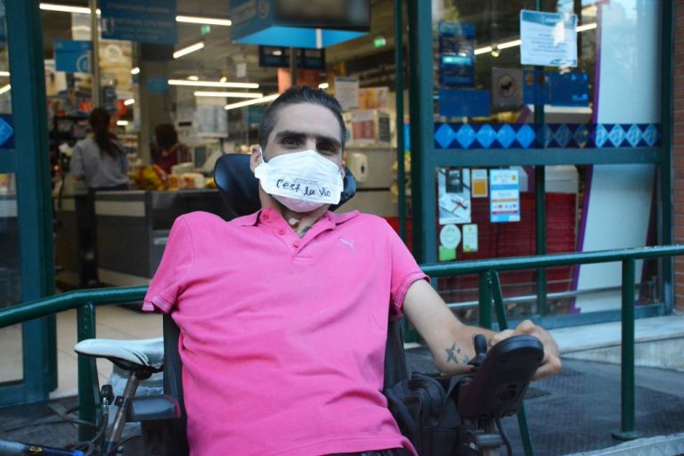 Συγκλονιστικό μήνυμα : «Αν πιστεύεις ότι η χρήση μάσκας σε περιορίζει, τότε δεν έχεις ιδέα τι θα πει περιορισμός»