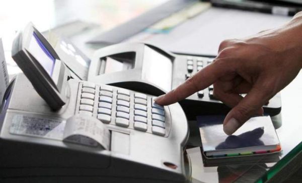 ΑΑΔΕ : Παράταση έως τις 31 Οκτωβρίου για την απόσυρση ταμειακών μηχανών