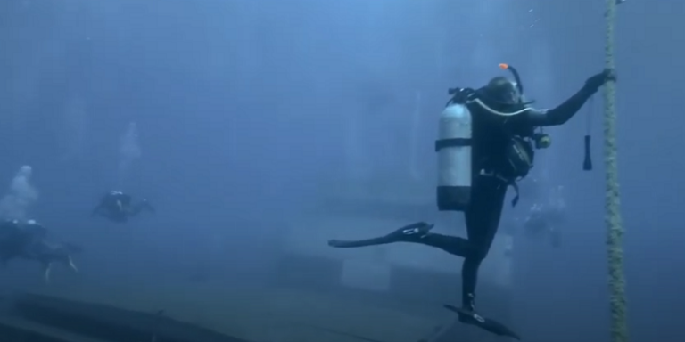 Μαγικές εικόνες από την «εξερεύνηση» ναυαγίου στην Κύπρο