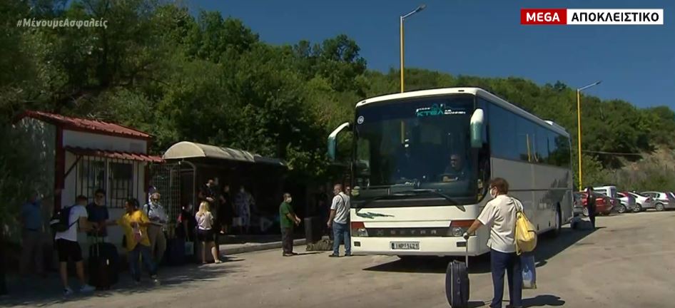 Αποκλειστικό MEGA: Χιλιάδες άνθρωποι πέρασαν από την Κακαβιά χωρίς έλεγχο για κοροναϊό