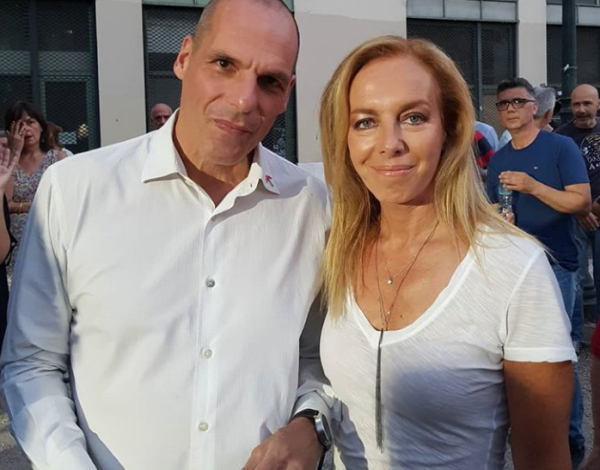 «Μίνι Καύσωνας»: O Βαρουφάκης «ρίχνει» με την μπαντάνα του το Instagram