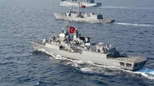 Ανυποχώρητη η Άγκυρα: 15 πλοία, drones και F16 «προστατεύουν» το Ορούτς Ρέις, λέει η Γενί Σαφάκ