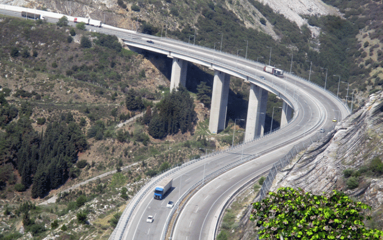 Καβάλα: Νεκρός σε χαράδρα διακινητής μεταναστών μετά από καταδίωξη της ΕΛ.ΑΣ