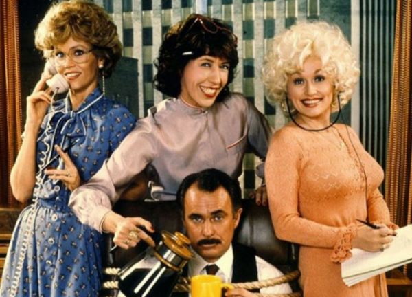 Τα ζώδια που αναζητούν τον έρωτα της ζωής τους στο… γραφείο!