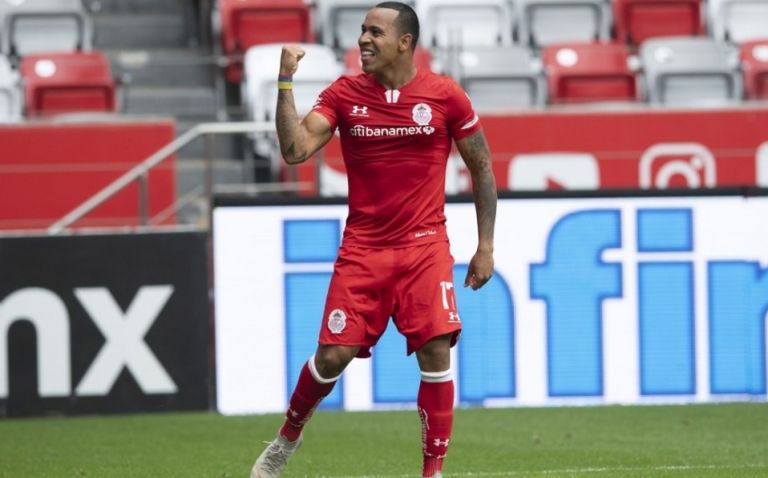 Υπέγραψε στην Πατσούκα ο Πάρντο