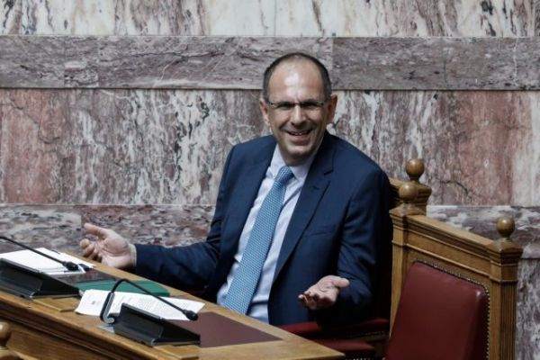 Κόντρα Γεραπετρίτη και Τσίπρα για τις συναθροίσεις και τους τιμητές της Αριστεράς