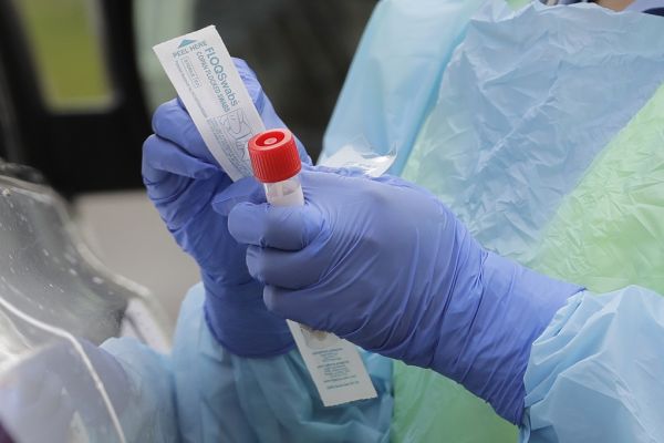 Κοροναϊός : Συναγερμός στην Κάρπαθο μετά τα δύο νέα κρούσματα – Ήρθαν από τις ΗΠΑ