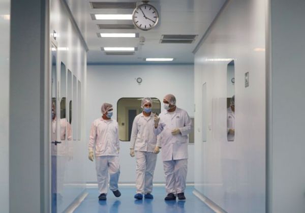 Πρόστιμα και αυστηροποίηση ελέγχων μετά τη χαλάρωση των μέτρων – Φουντώνει ο ιός σε Αθήνα και Θεσσαλονίκη