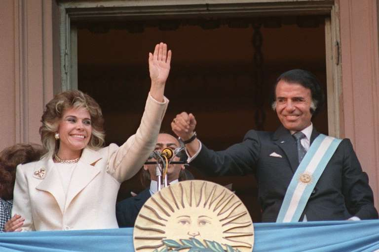 Αργεντινή: Ο 90χρονος πρώην πρόεδρος Μένεμ ξαναπαντρεύεται την πρώτη γυναίκα του 30 χρόνια μετά