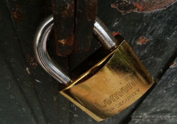 Κοροναϊός : Μια στις δύο επιχειρήσεις που λειτούργησε τον Μάιο προχώρησε σε απολύσεις