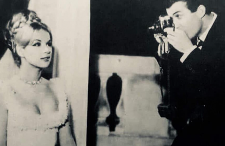 Αλίκη Βουγιουκλάκη : Σπάνια φωτογραφία από το αρχοντικό στην Στησιχόρου