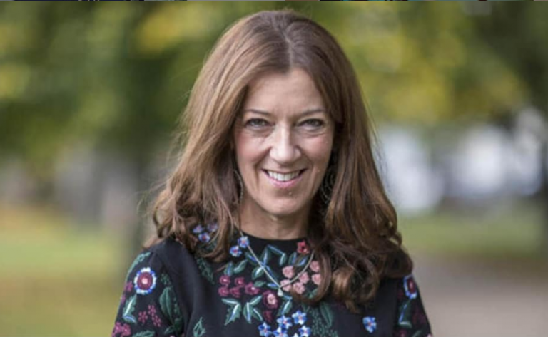 Βικτόρια Χίσλοπ : Πολιτογραφήθηκε ελληνίδα η διάσημη συγγραφέας