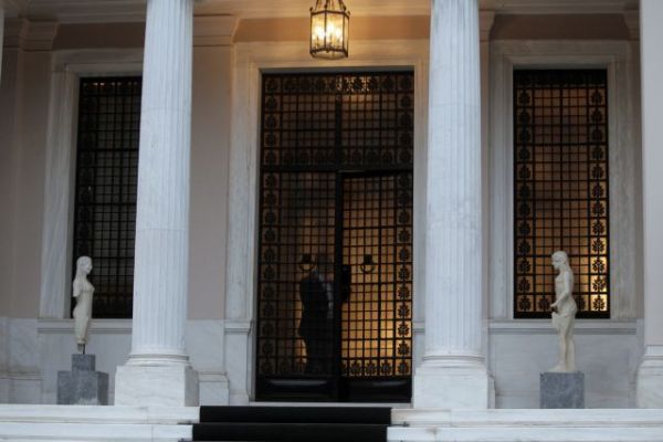 Ανασχηματισμός : Ανά πάσα στιγμή οι διορθωτικές αλλαγές στην κυβέρνηση