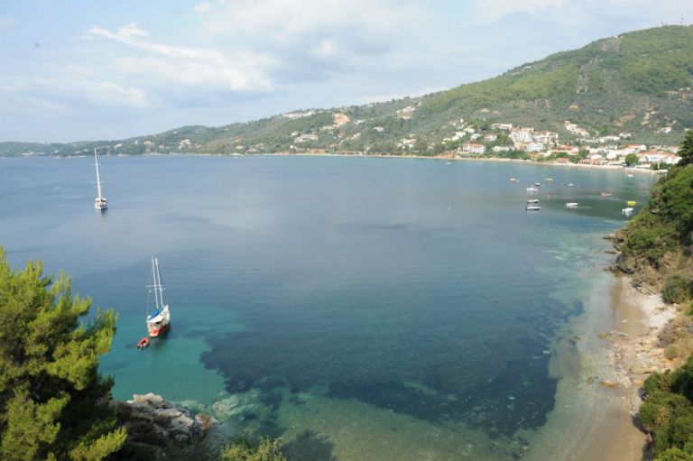 Σκιάθος: Κοσμοπολίτικος χαρακτήρας και σπάνια φυσική ομορφιά