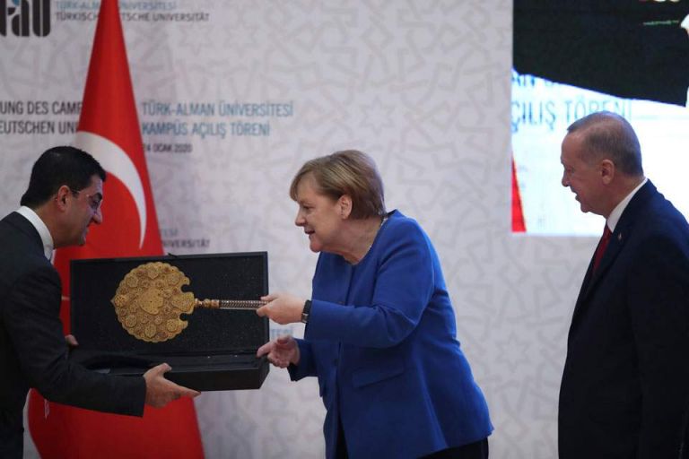 Γερμανία – Τουρκία: Αλλαγή στρατηγικής από το Βερολίνο;