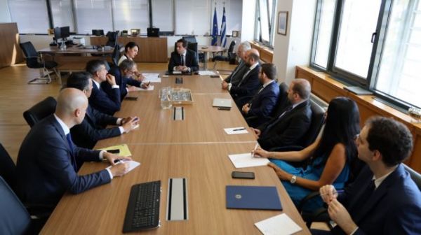 Προσφυγικό: Συνάντηση Μηταράκη και Γκρέγκορι της EASO για το άσυλο