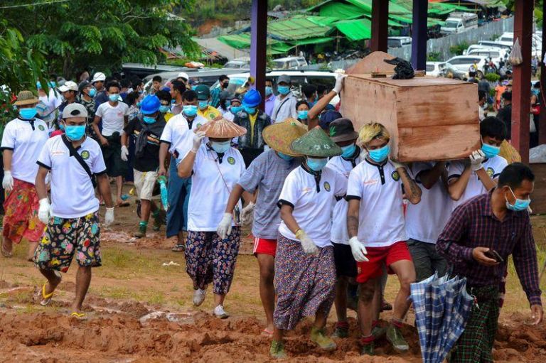 Ξεπέρασαν τις 170 οι επιβεβαιωμένες απώλειες εξαιτίας της κατολίσθησης σε ορυχείο της Μιανμάρ