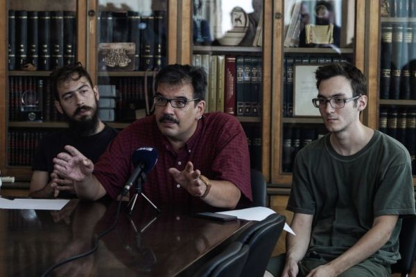 Σύλληψη Τιτκώβ – Λάλου: Είμαστε τα ακραία στοιχεία που υπερασπίζονται τους πρόσφυγες»