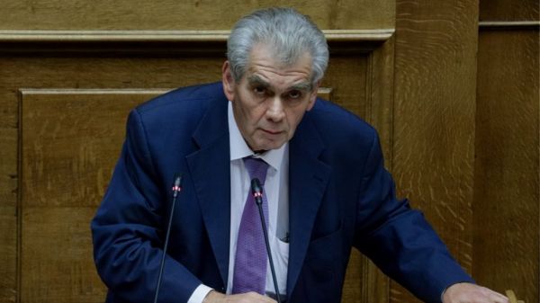 Βουλή: Παραπέμπεται ο Δημήτρης Παπαγγελόπουλος – Με 177 «ναι»