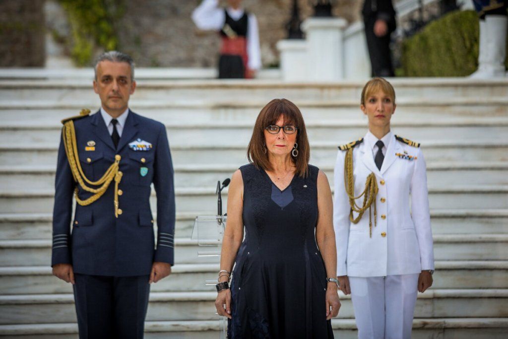 «Τελείωσε η χούντα;»