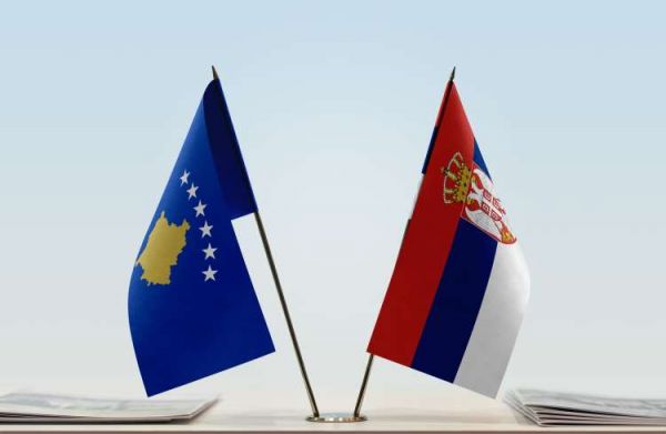 ΕΕ : Επέστρεψαν στο τραπέζι του διαλόγου Σερβία και Κόσοβο