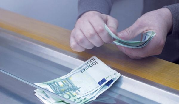 Δάνεια : Πόση είναι η μηνιαία δόση που «γλιτώνουν» όσοι ενταχθούν στο πρόγραμμα – «γέφυρα»  