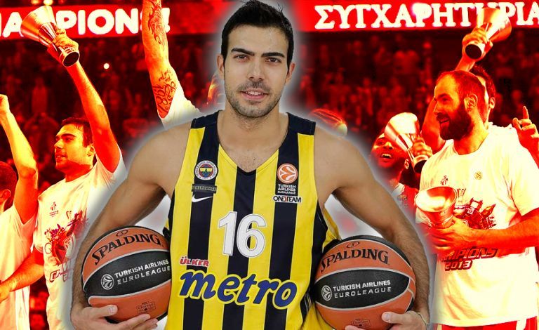 Μένει ελεύθερος και υπογράφει στον Ολυμπιακό ο Σλούκας