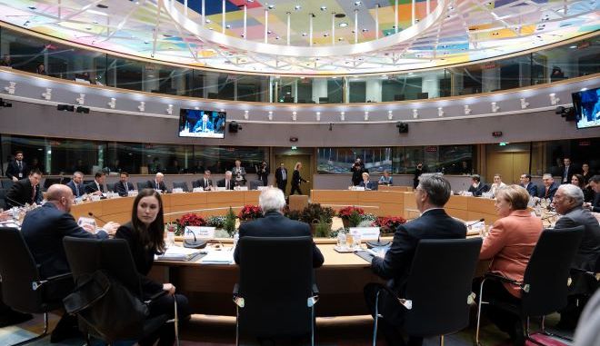 Σύνοδος Κορυφής : Κρίσιμη μάχη για το μέλλον μιας διαιρεμένης Ευρώπης