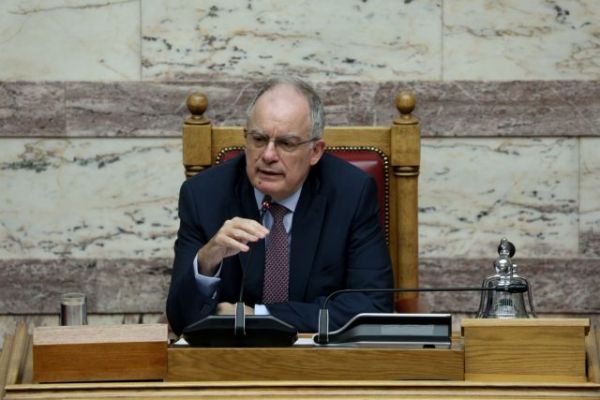 Με στίχους του Παλαμά σχολίασε ο Τασούλας το «άνοιγμα» της Αγίας Σοφίας ως τέμενος