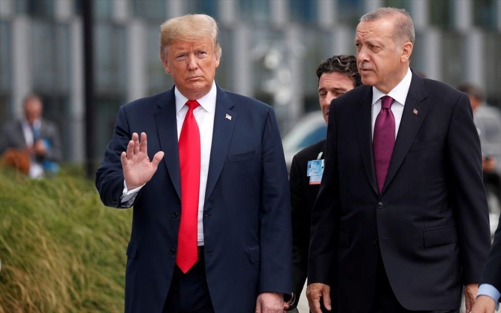 Γιατί ο Τραμπ μιμείται τον Ερντογάν – Η Τουρκία στον καθρέφτη των ΗΠΑ