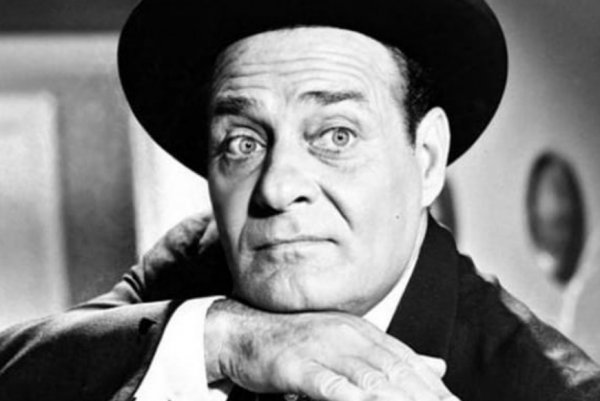 Σπάνια φωτογραφία: Οι σταρ του ελληνικού κινηματογράφου σε ποδοσφαιρικό αγώνα