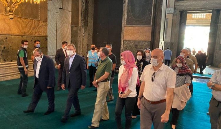 Την Αγία Σοφία επισκέφθηκε ο πρεσβευτής των ΗΠΑ στην Αγκυρα