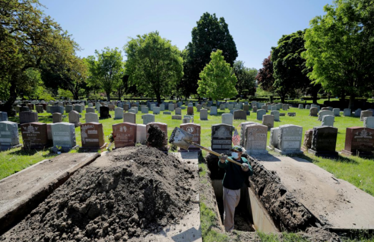 ΗΠΑ : Πάνω από 1.000 νεκροί σε 24 ώρες – Και για ένατη μέρα πάνω από 60.000 κρούσματα