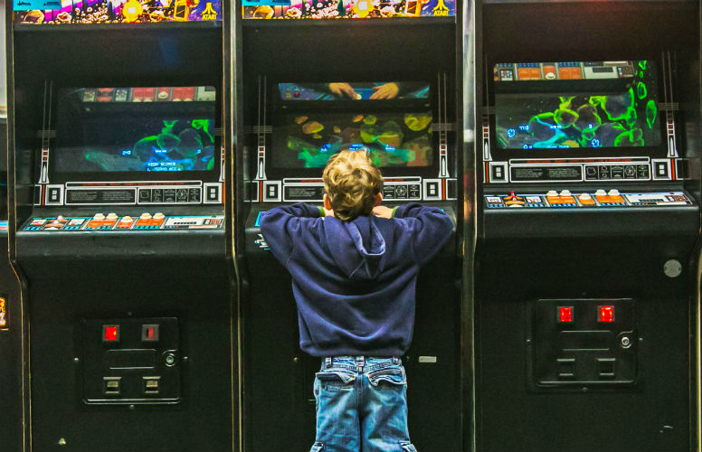 Ρεκόρ σε δημοπρασία για άθικτο video game του ’80