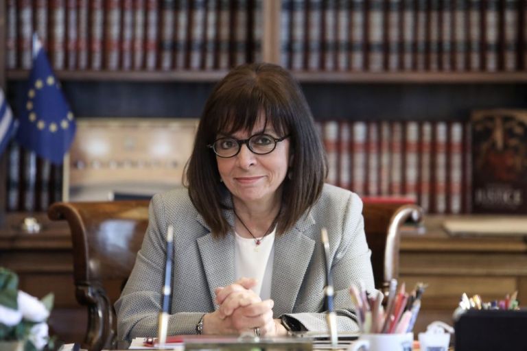 Der Spiegel για την Σακελλαροπούλου: Πρόεδρος για την οποία μπορεί κανείς να είναι περήφανος