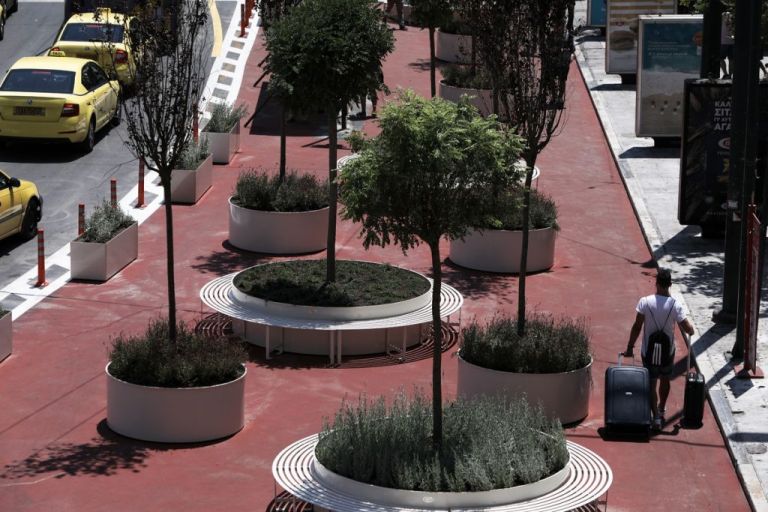 Επεκτείνεται ο «Μεγάλος Περίπατος»: Ξεκινούν την Κυριακή οι παρεμβάσεις σε Εμπορικό Τρίγωνο – Πλάκα