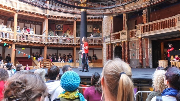 Ο καλλιτεχνικός κόσμος είναι θύμα του εθνικισμού και της θρησκείας