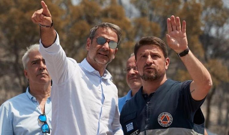 Κοροναϊός : Υποχρεωτική η μάσκα σε πολυκαταστήματα και εκκλησίες