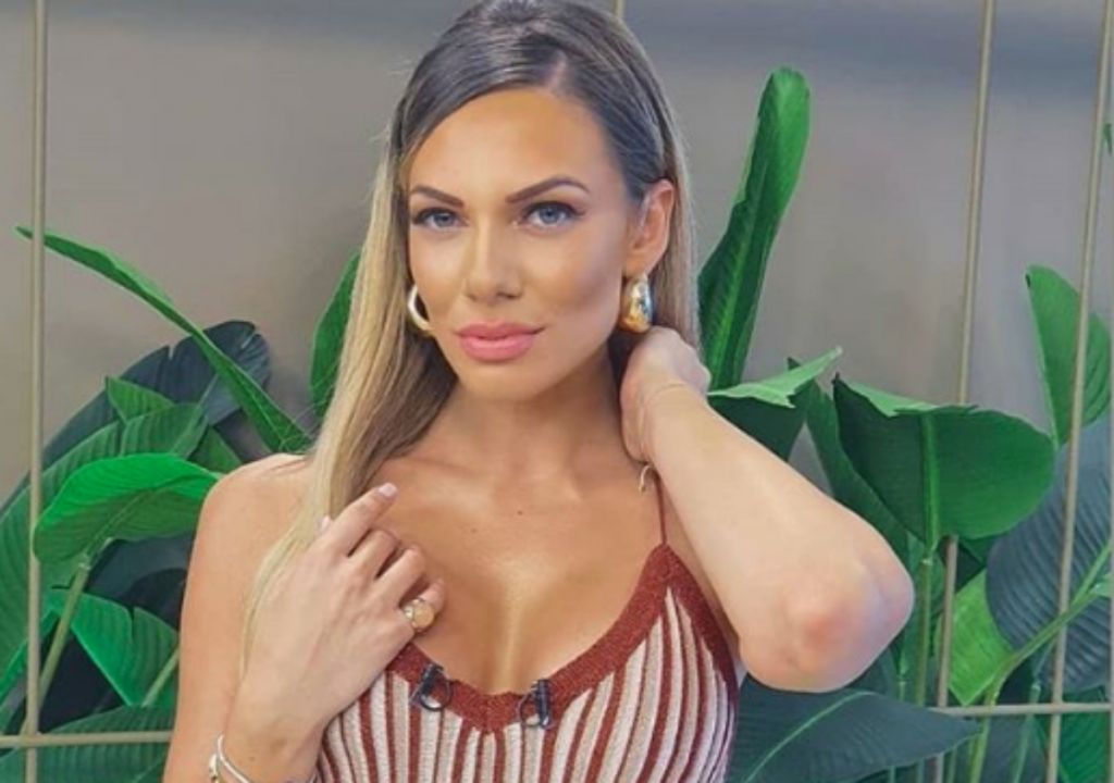 Ιωάννα Μαλέσκου: «Αντίο» με μπηχτές και καρφιά από την ΚΡΗΤΗ TV