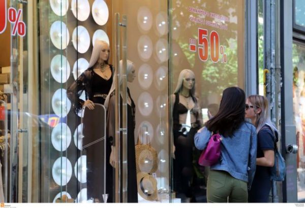 Θερινές εκπτώσεις : Πώς κινείται η αγορά την πρώτη Κυριακή των εκπτώσεων