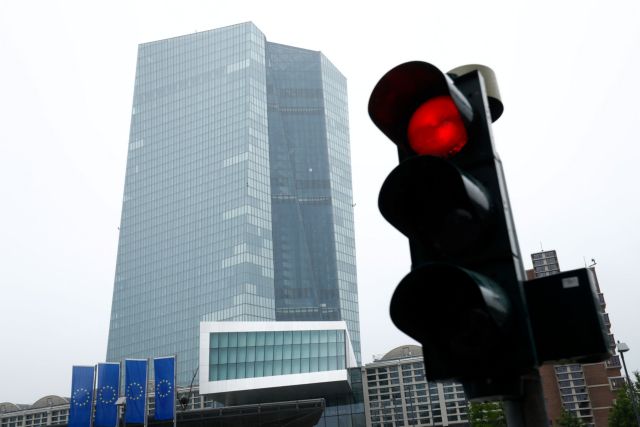 ΕΚΤ : Παραμένει ο κίνδυνος για την οικονομία της ευρωζώνης λόγω κοροναϊού