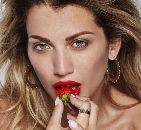 Κωνσταντίνα Σπυροπούλου : Με εντυπωσιακή εμφάνιση στα γενέθλια φίλης της