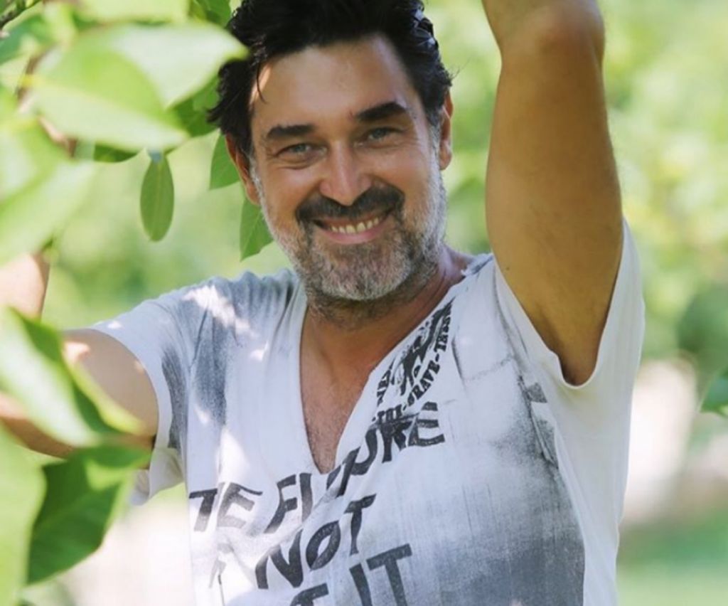 Ο Μπουράκ Χακί ευχήθηκε στα Ελληνικά στη Χαρά Παππά για τα γενέθλιά της – Φωτογραφία